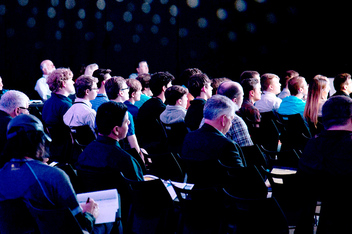 How to plan a lunch menu for a business conference
